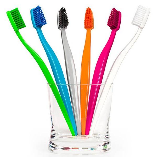 Blue toothbrush based on bioplastic - Biobrush Berlin