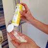 Application of anaean powder shampoo