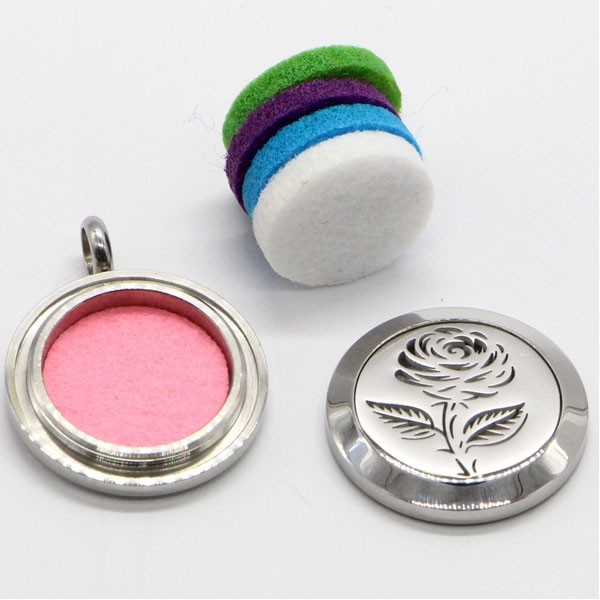 Soli Rose Aromatherapy Necklace - View 2